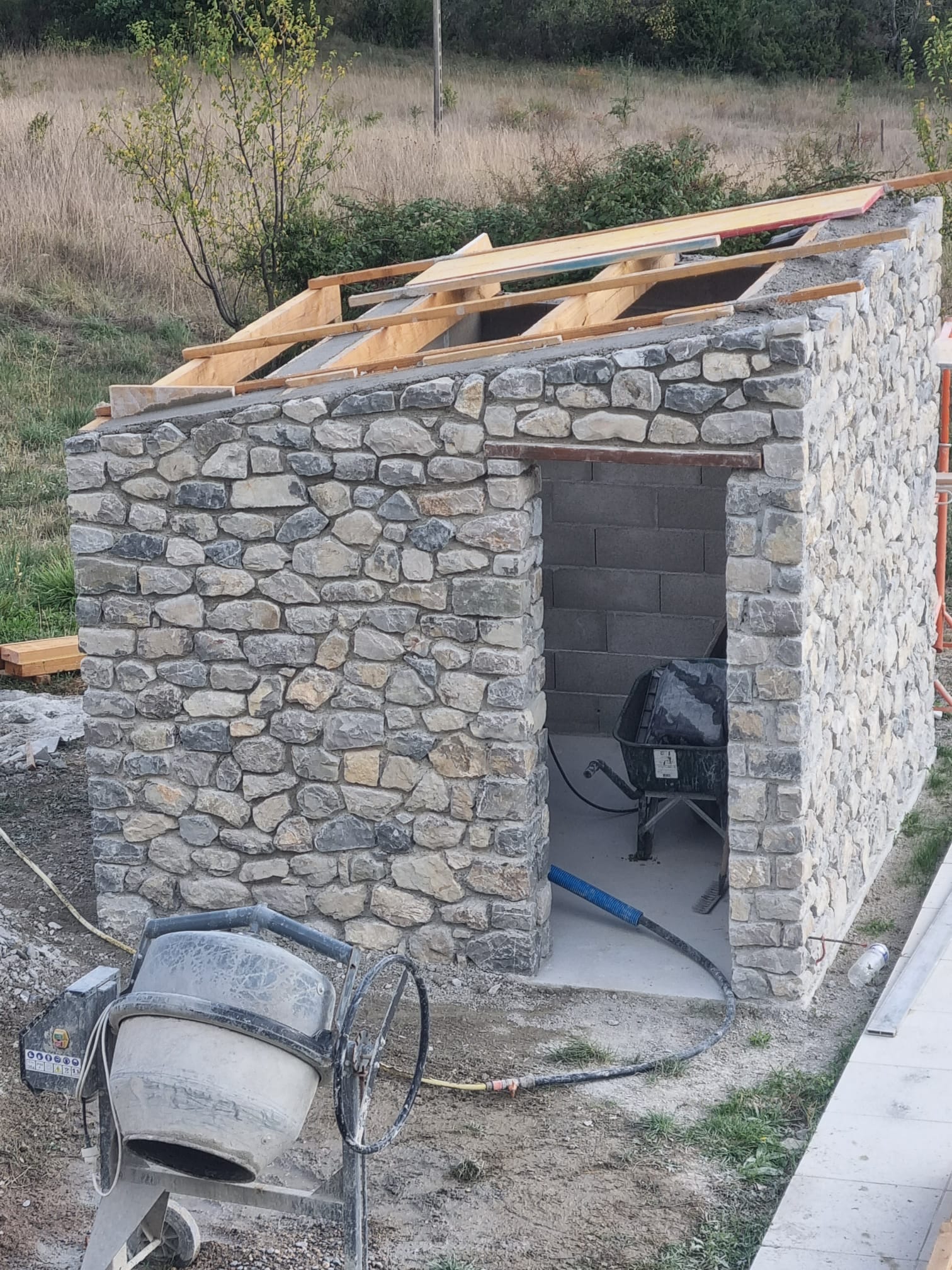 Construction en pierre sèche – Drôme